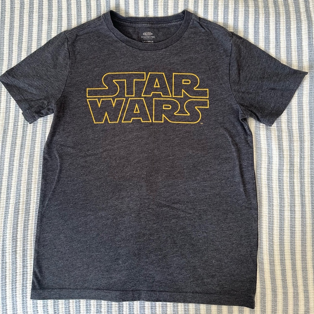 Star Wars Kids T-Shirt - Gray , fits like a cute crop top